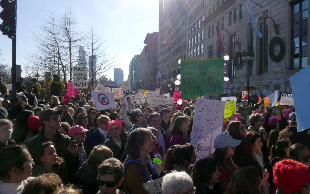 250,000 at Women's March Chicago